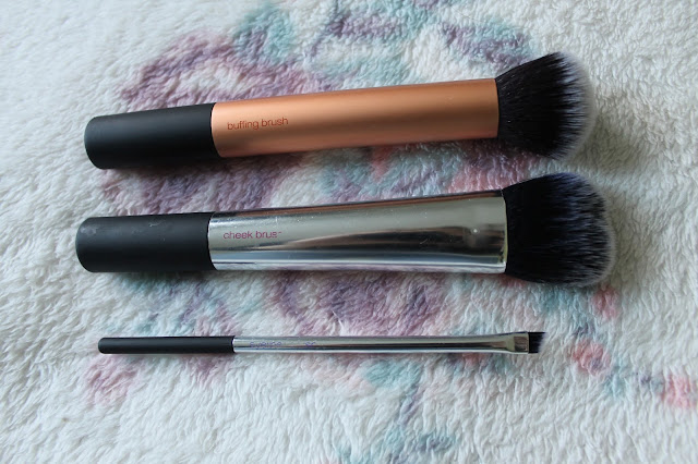 My Most Used Make Up Brushes, Real Techniques, No7, Cosmopolitan, Sponge, Make Up Brushes, Brushes, Review, Beauty Blogger, Beauty,