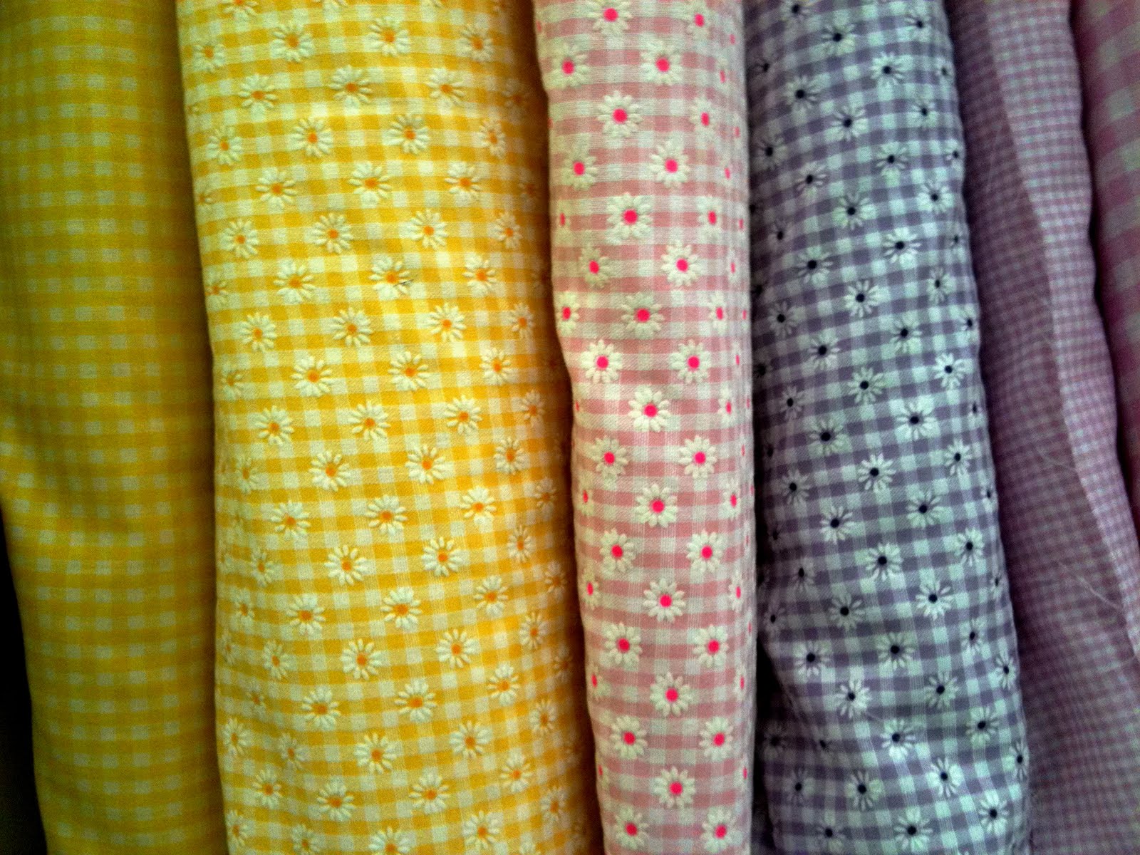 MaryBethMakesHats Gingham for Summer the Selection at Vogue Fabtics