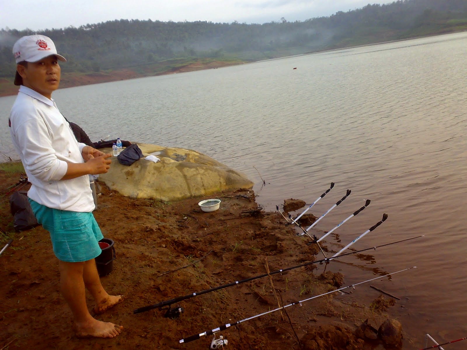 Catatan Perangkat Desa: GRATIS...... Mancing Ikan Mujair