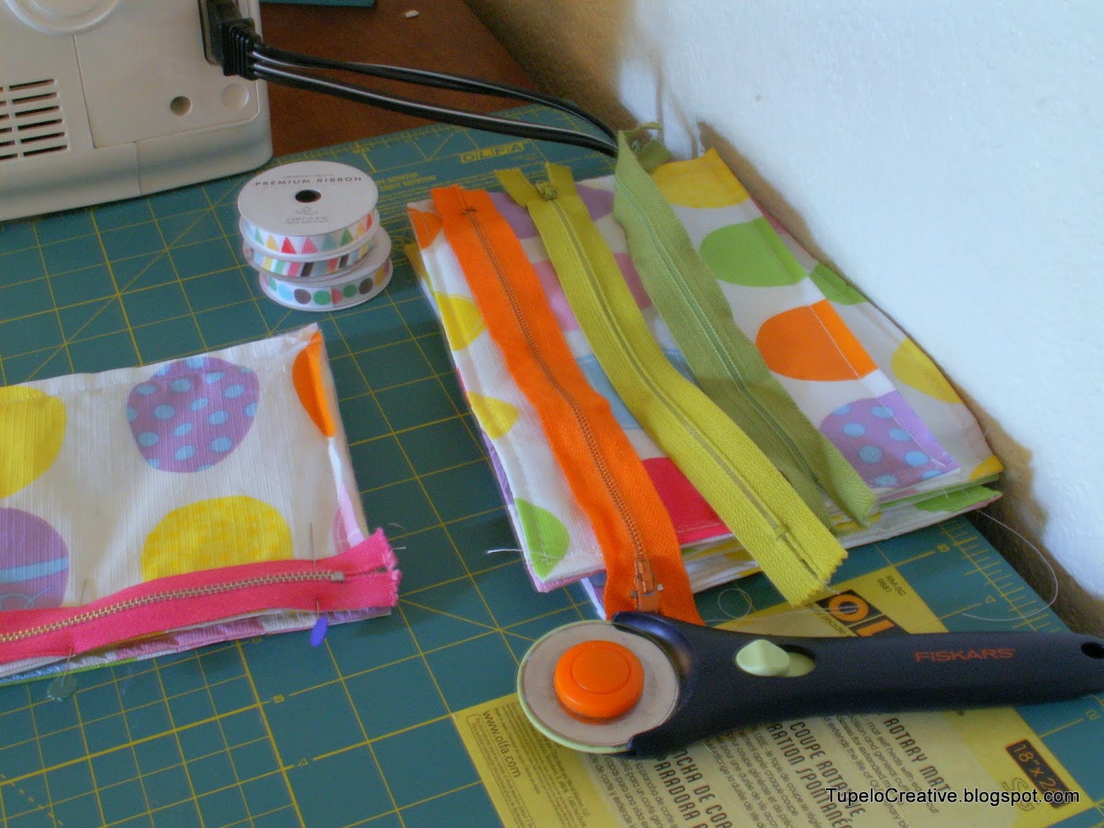 Tupelo Creative Placemat Zipper Bag Tutorial