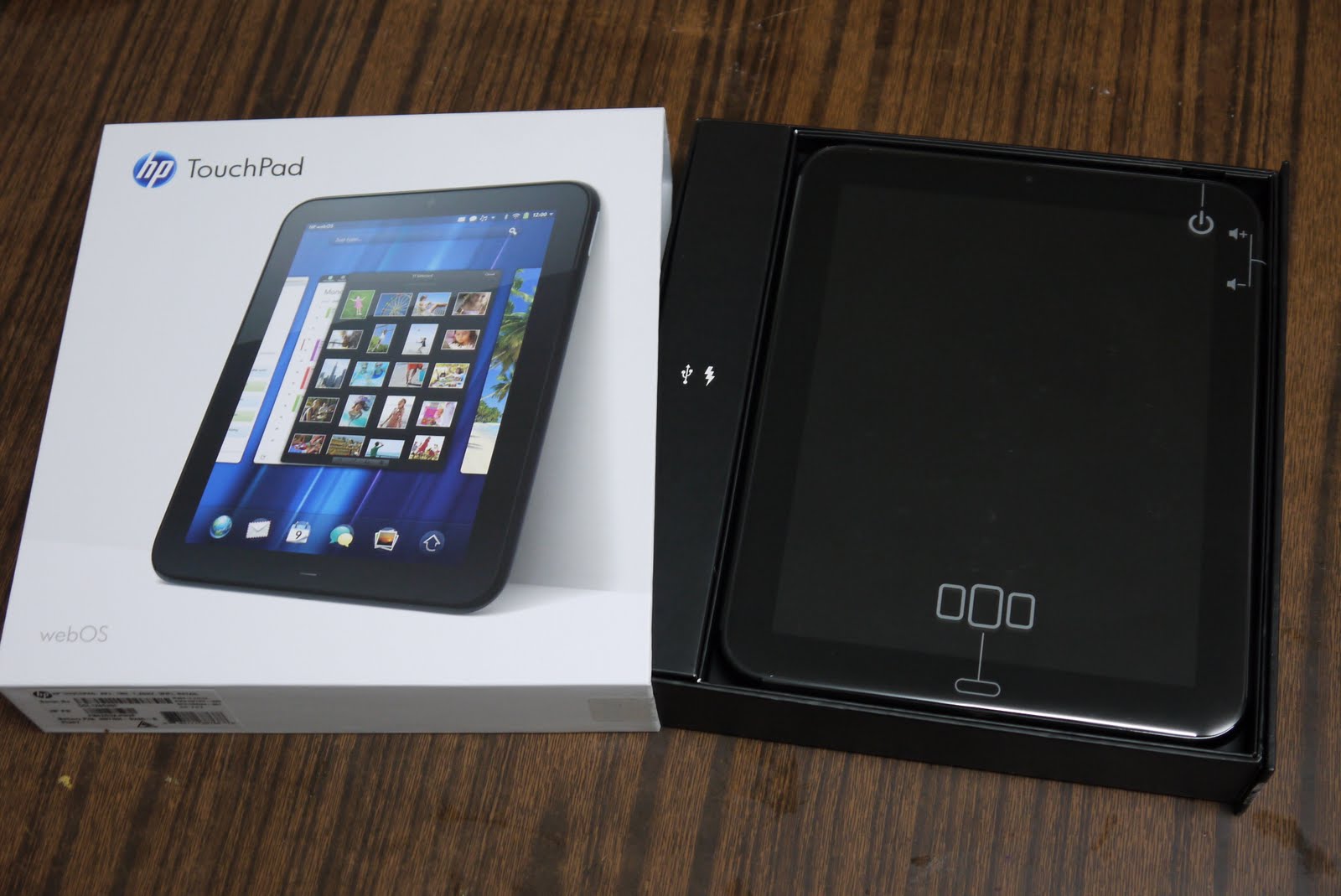 詭辯老輸執書日記簿: HP TouchPad開箱文 --- 包裝及外觀編