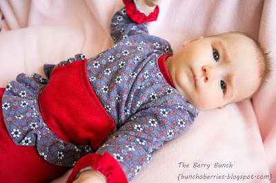 The Berry Bunch: Sewing Mama RaeAnna's Cupcake Top