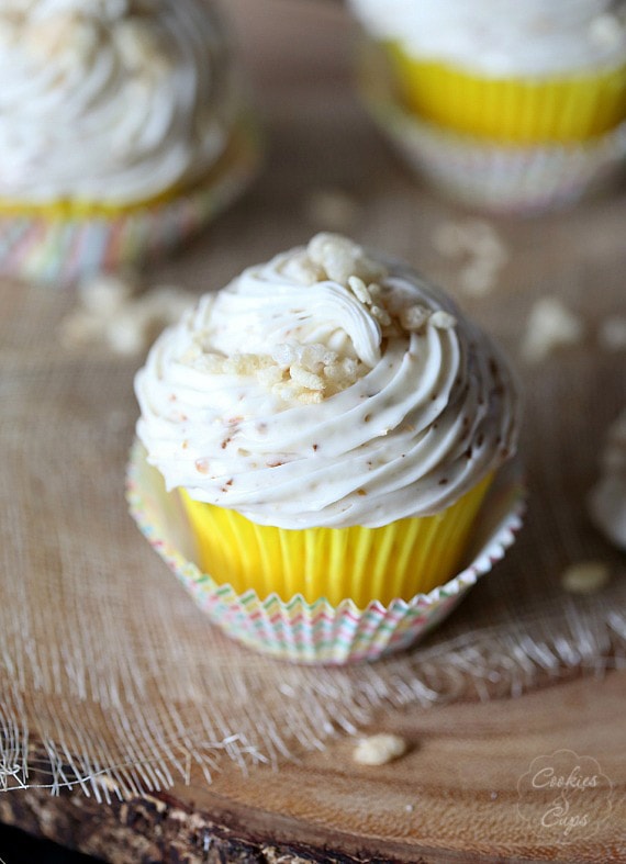 TOASTED MARSHMALLOW BUTTERCREAM FROSTING FOOD AND DRINK