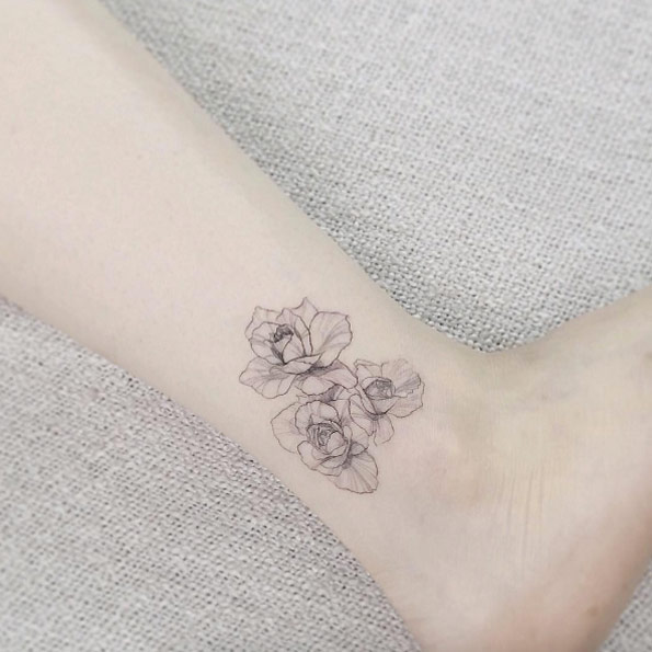 Tatuagens femininas para os tornozelos Tatuagens femininas para os tornozelos