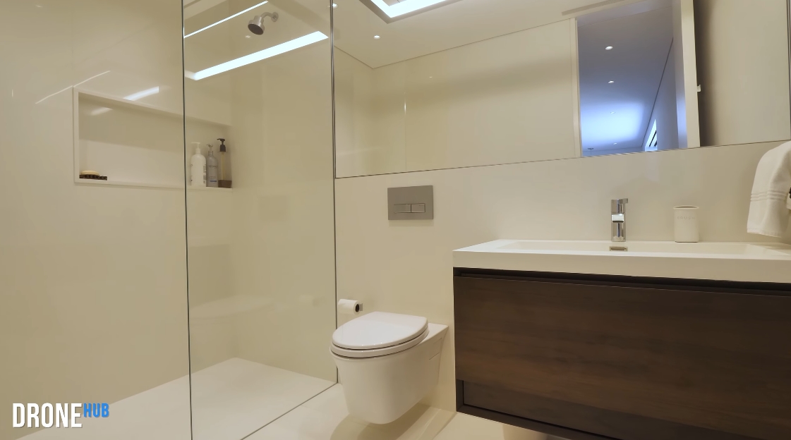 61 Interior Design Photos vs. 115 Beach Ln, Wainscott, NY Mansion Tour