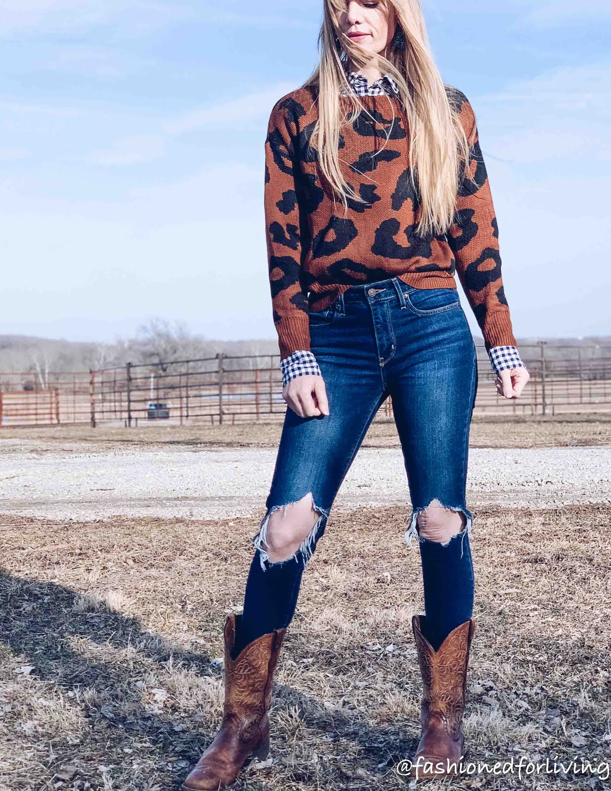 womens square toe cowboy boot outfit