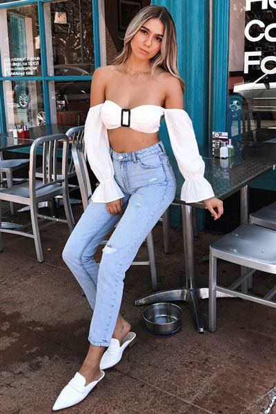 Ruched Off the Shoulder Top | 19 Gorgeous Fall Outfits You Want to Wear Over And Over Again