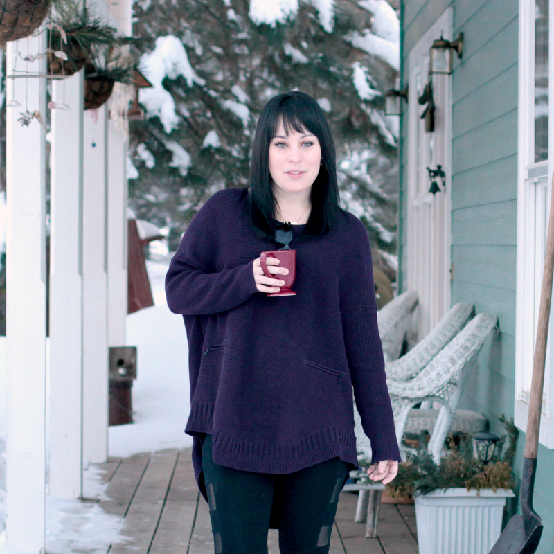 Three Tips for Pairing Sweaters and Leggings Three Tips for Pairing Sweaters and Leggings