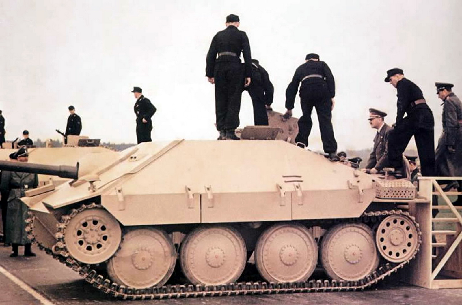 Фашистская техника. Jagdpanzer 38(t) «Хетцер». САУ Jagdpanzer 38(t) Hetzer. Чешская самоходка Хетцер. Ягдпанцер 38 t.