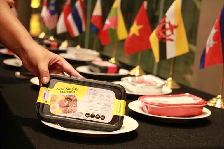 Serunya Perayaan Airasia Bloggers Community Aabc 3rd Anniversary Tᖇᗩᐯeᒪeᖇieᑎ