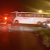Moto bate em ônibus e condutora morre hoje em Joaquim Távora