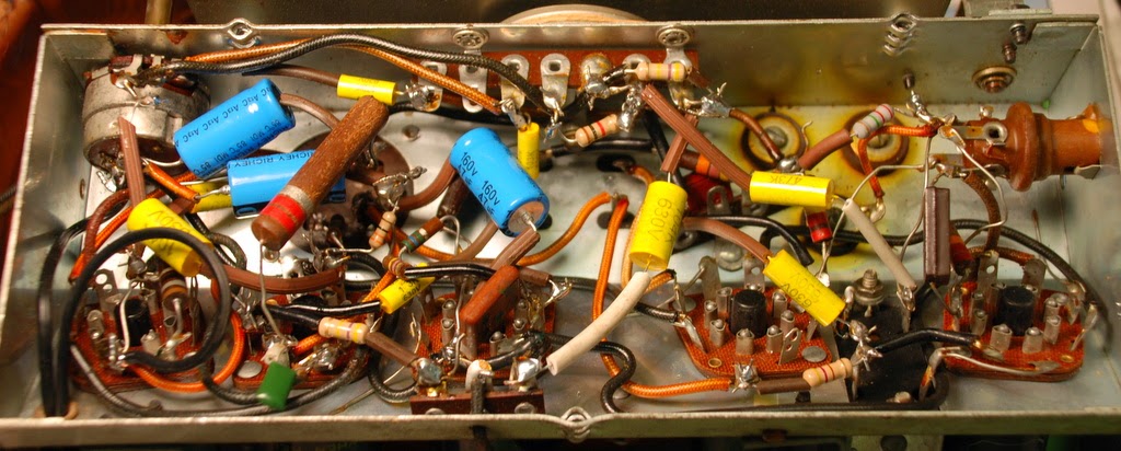 *American*Radio*Design* - - Deco-Mid Century, Retro Styled Vintage Tube