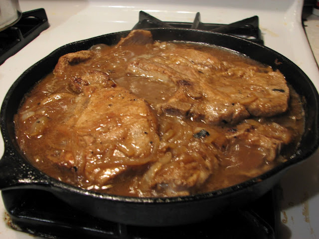 southern smothered pork chops and gravy
