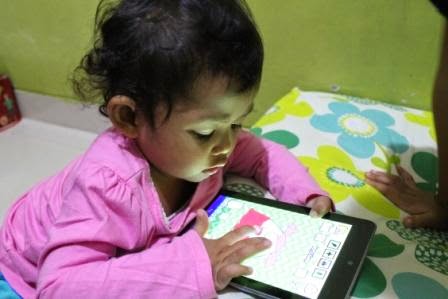 TOLONG STOP !!! Jangan Manjakan Anak dengan Gadget. Baca Kisah ini Dan Jadikan Pelajaran untuk para orang tua!