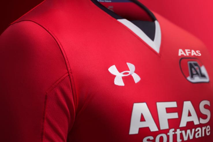 az-alkmaar-16-17-home-kit-1.jpg
