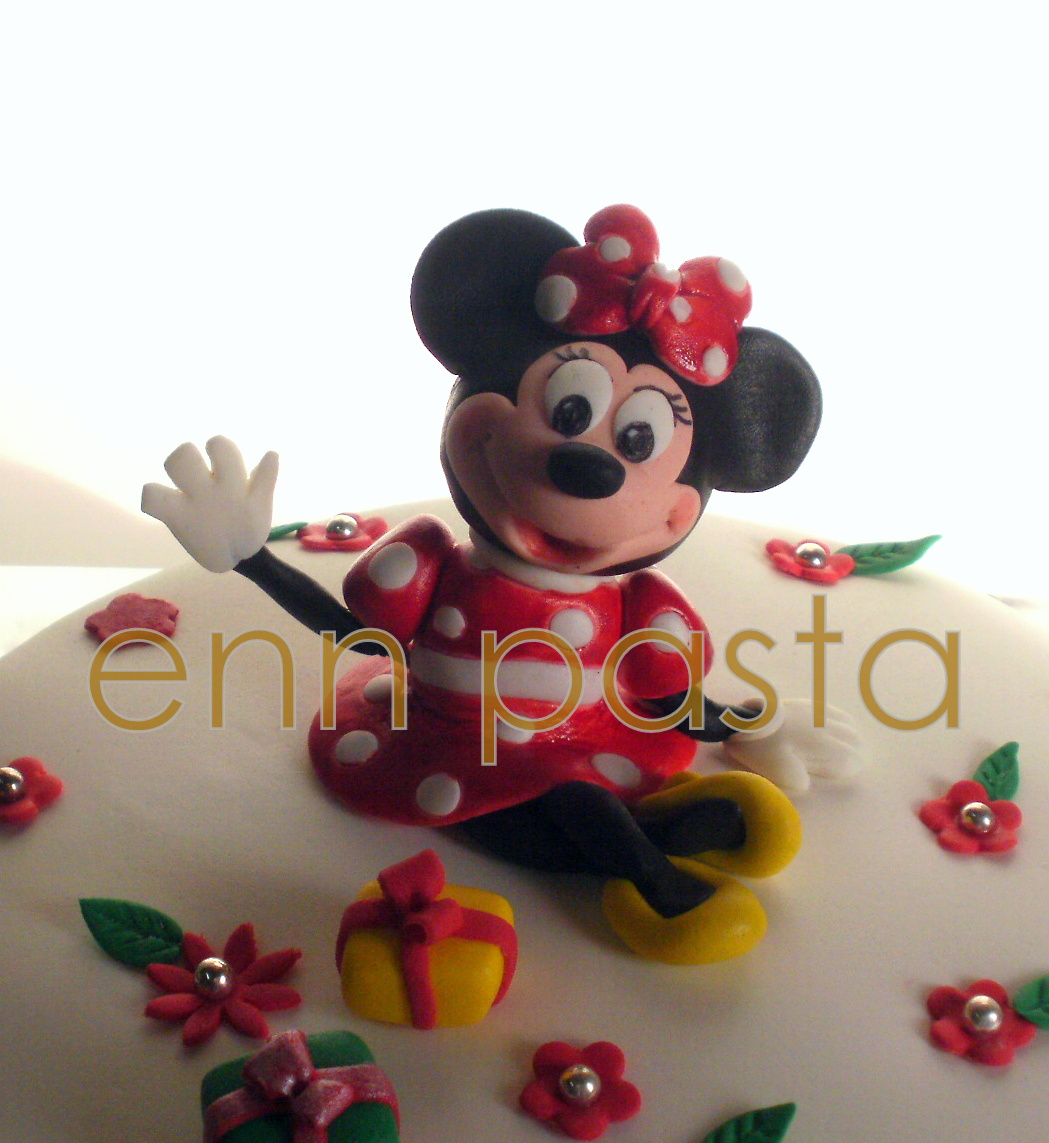 miki mouse pasta
