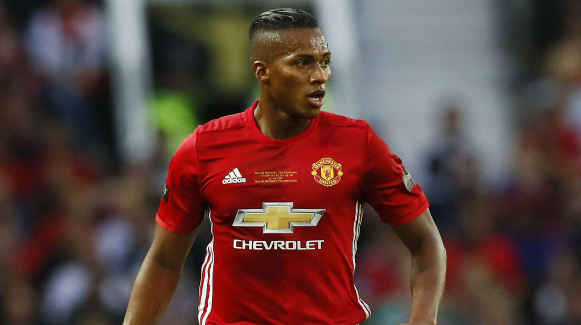 Antonio Valencia Minta Maaf Usai Dukung Pemecatan Mourinho Antonio Valencia Minta Maaf Usai Dukung Pemecatan Mourinho