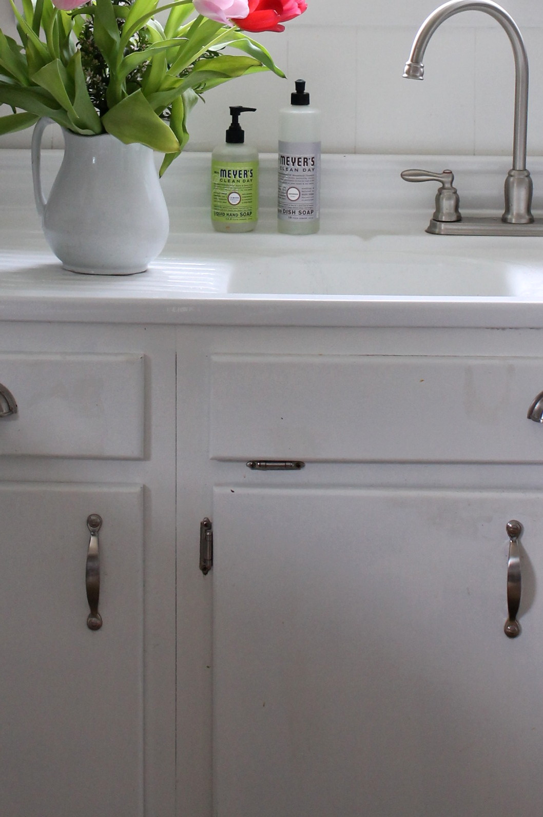 Keeping It Cozy: All About Painting Cabinets