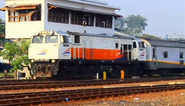 Informasi Jadwal dan Harga Tiket Kereta Api  Sembrani Jakarta-Surabaya