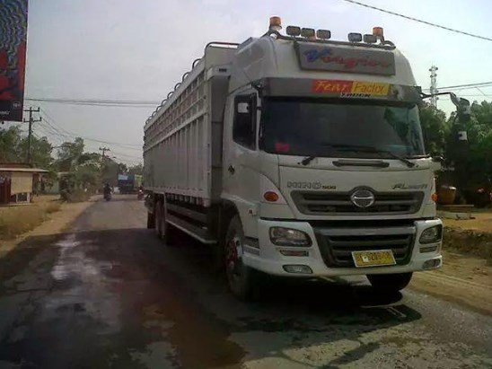 Gambar Modifikasi Keren Truk Hino Info Mobil Truck