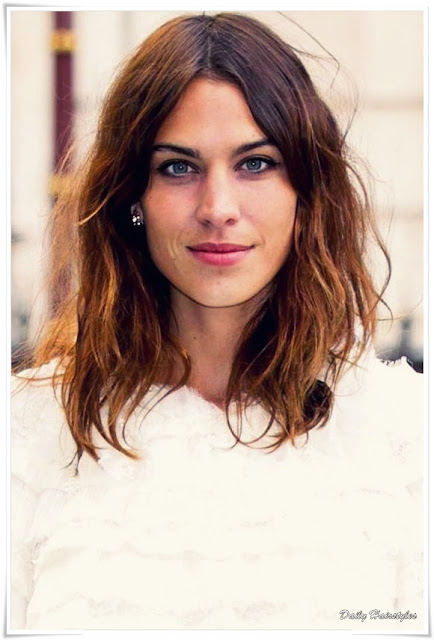 15 Trendy Medium Short Hairstyles 2019 Female Daily Hairstyles