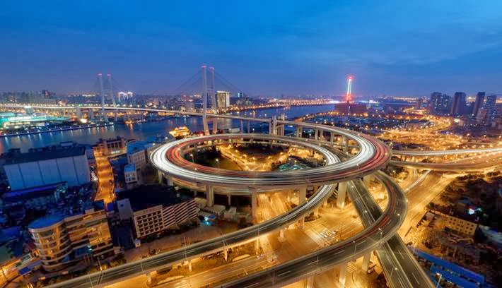 Nanpu Bridge ─ A New Landmark Of Shanghai Nanpu Bridge ─ A New Landmark Of Shanghai