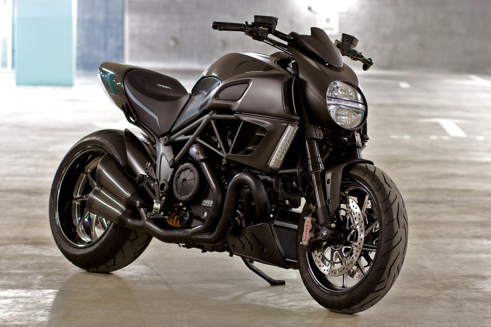 Ducati Diavel Carbon