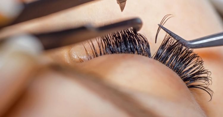 Eyelash Extension Terdekat Home Service