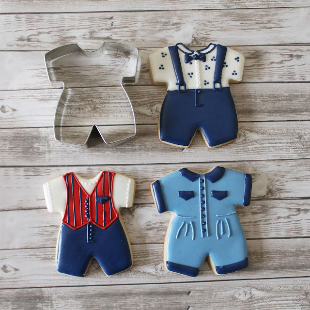 Baby romper cookies decorated by Tunde Dugantsi
