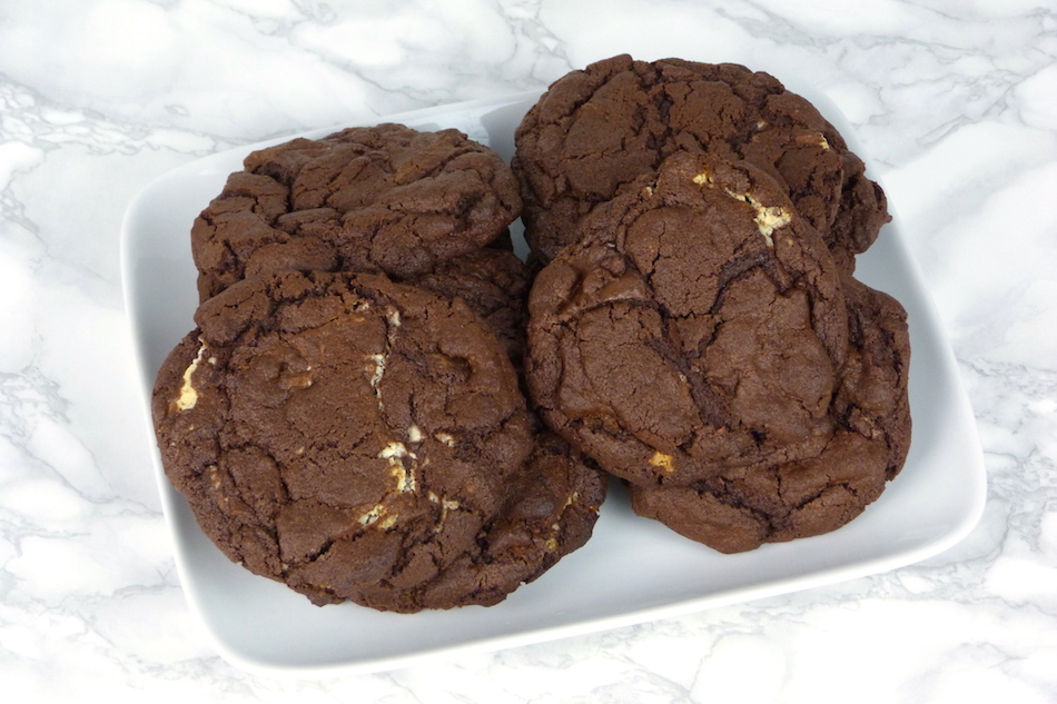 The Ultimate Triple Chocolate Cookie // Lucyy Writes Lucyy Writes
