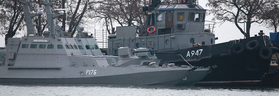 Росія повернула Україні захоплені кораблі