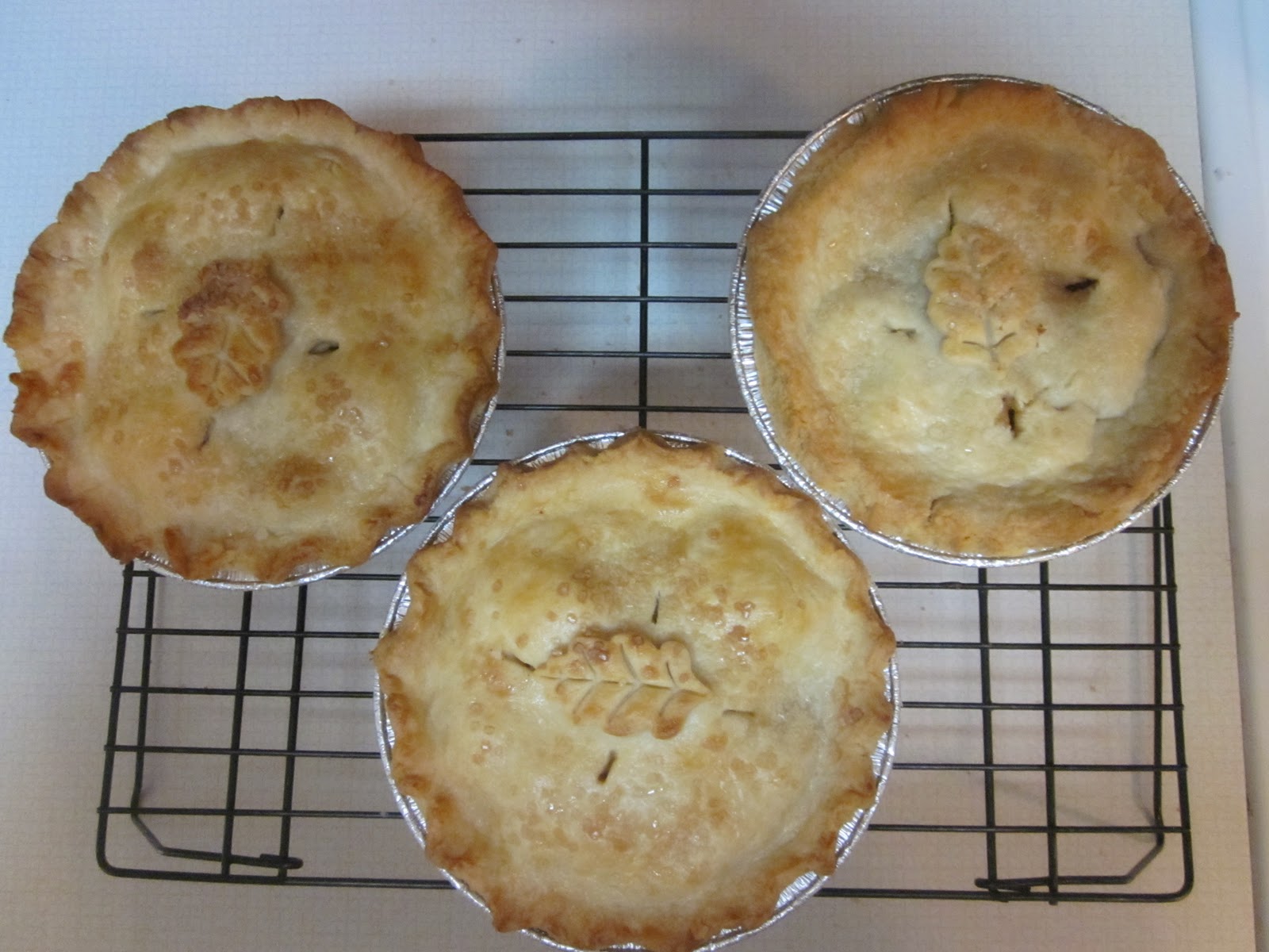 Life and Pie Mini Apple Pie (4 star)