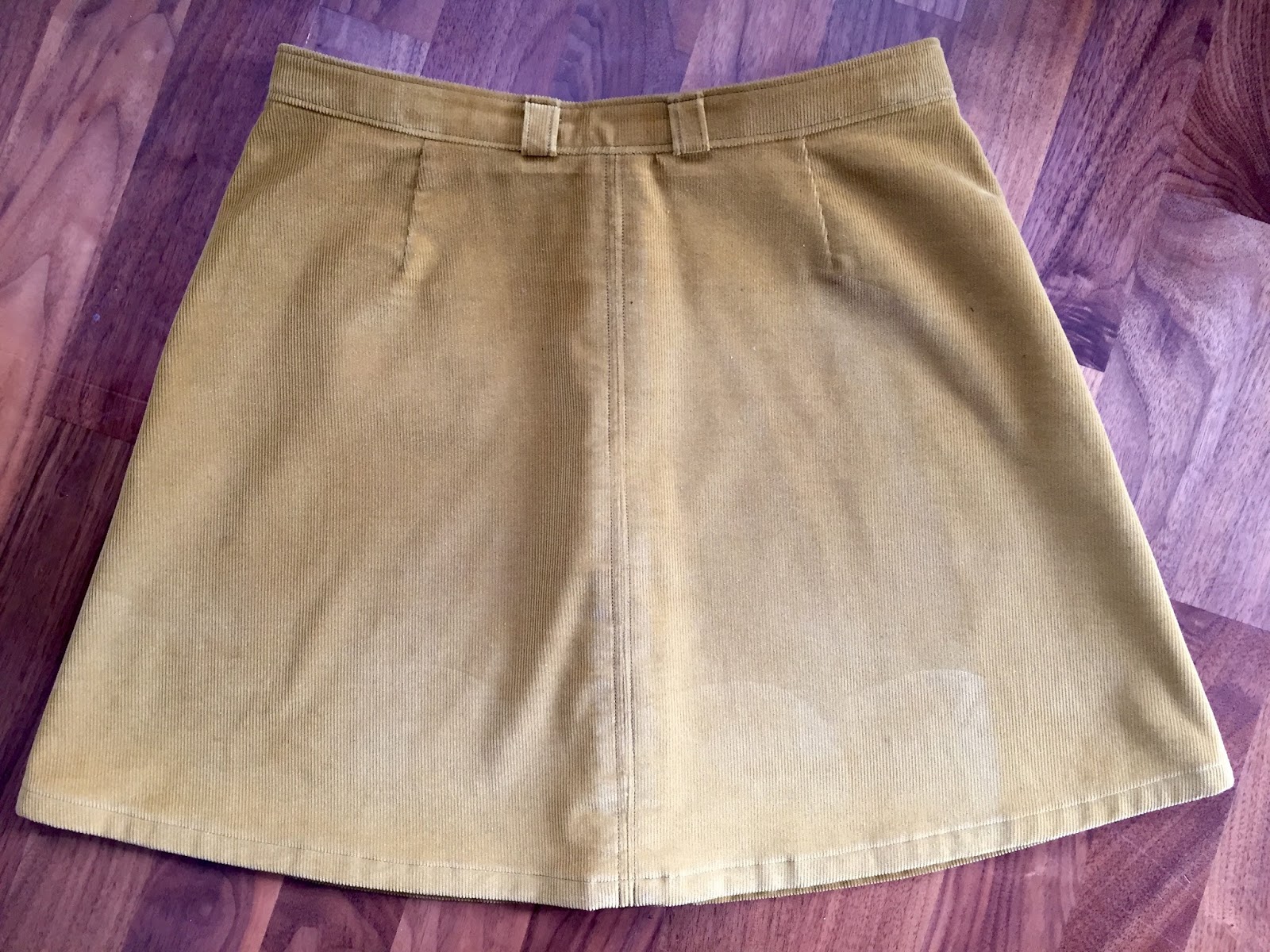 Diary of a Chain Stitcher : Honey Mustard Corduroy Rosari Skirt