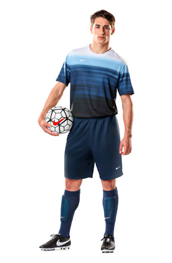 handtekening hardop Om toevlucht te zoeken Nike US 2016-17 Teamwear Kits Leaked - Footy Headlines