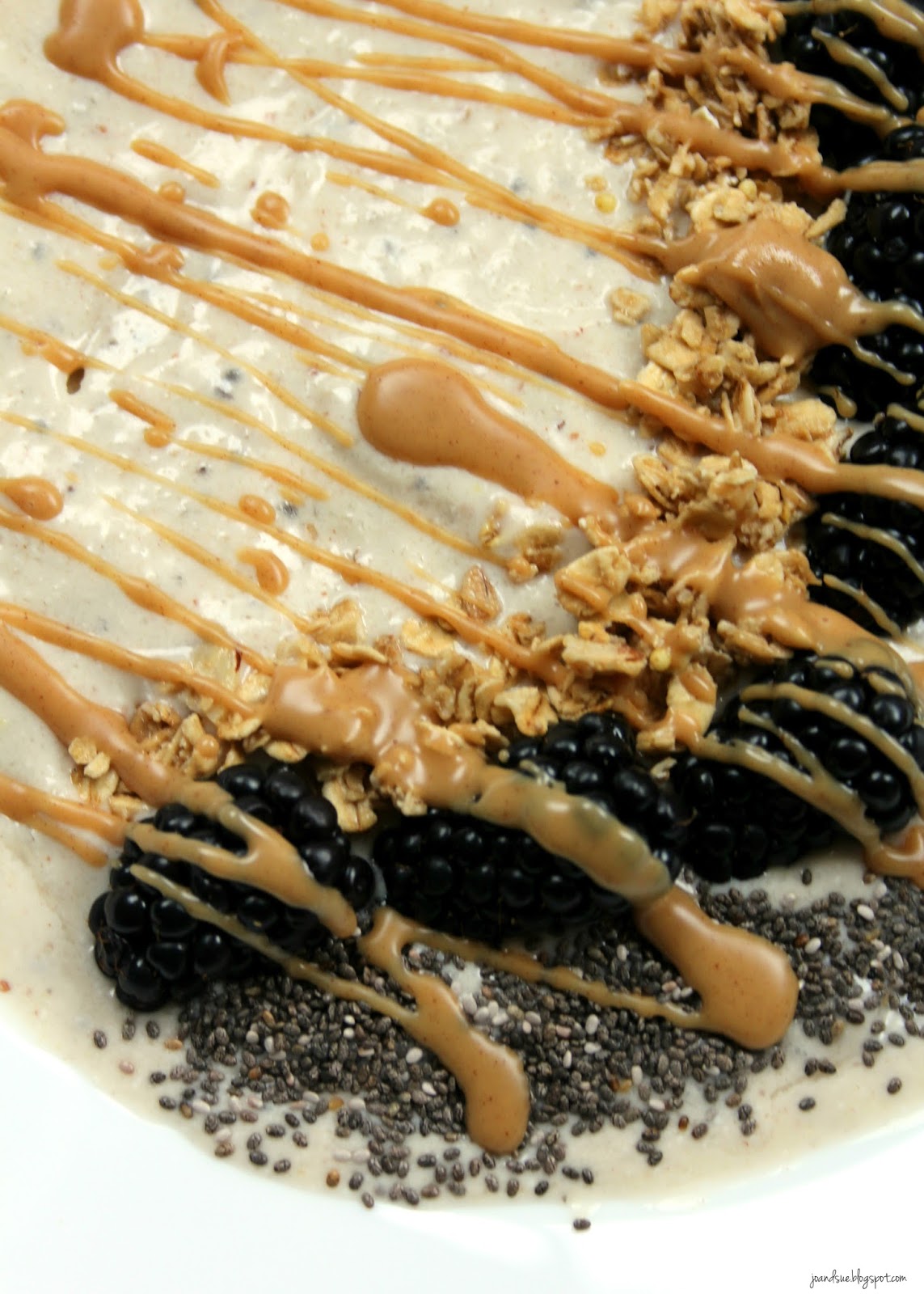 Jo and Sue Peanut Butter Smoothie Bowl