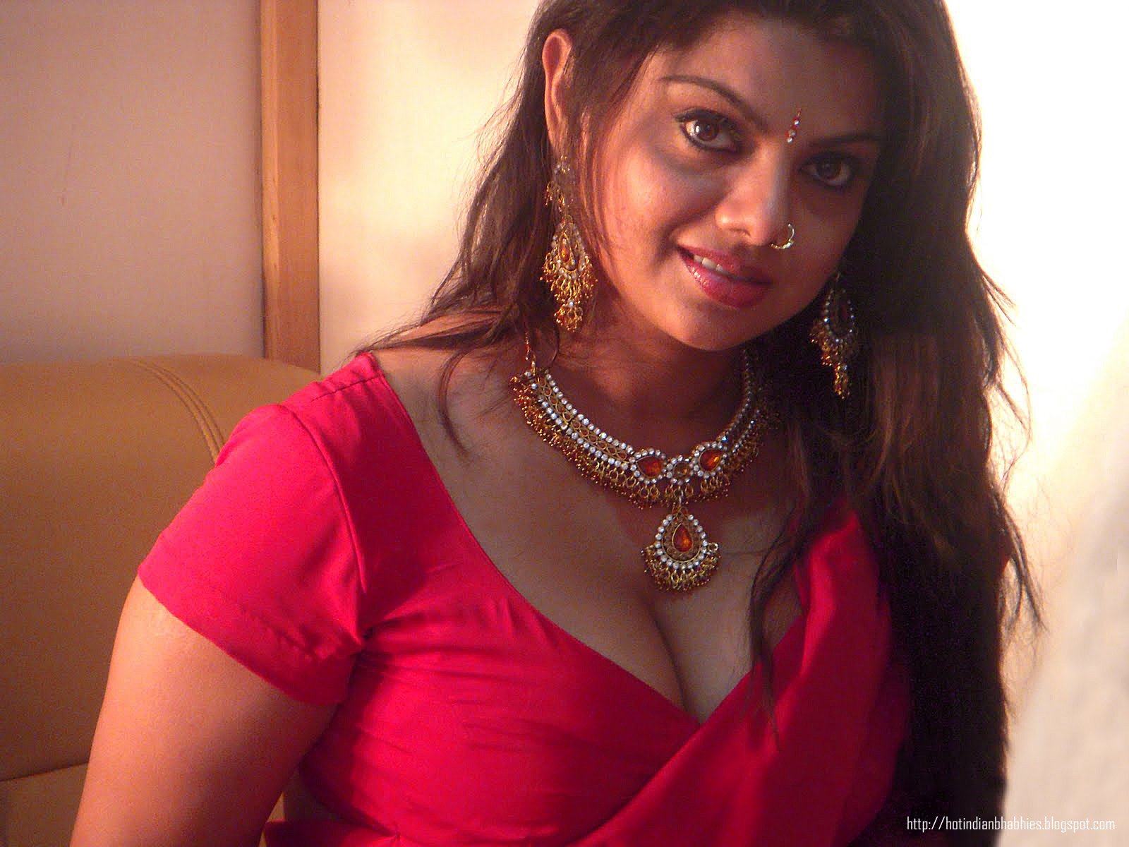 http://4.bp.blogspot.com/-73ASdnUQ2Cs/TZIzFqE93YI/AAAAAAAAH2c/idKu_fOfbzA/s1600/1-Swathi-Varma-Hot-Photo-gallery-arabic-tamil-indian-sexy-babes-house-wife-sex-pictures-bed-room-pictures-nude-pisture-sari-pictures-big-boobs-tits-pictures-indian-tamil-big-ass-hot-bikini.jpg?huge%20bbw%20boobs