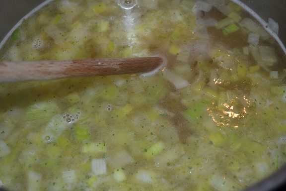 Judy Blog: Rezept: Schnelle Käsesuppe mit Hackfleischbällchen oder ohne :)