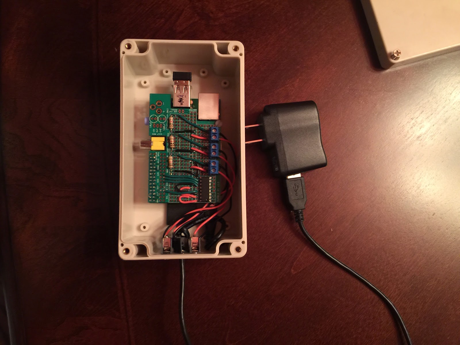 Raspberry PI BBQ Temperature Monitor Three probe temperature monitor