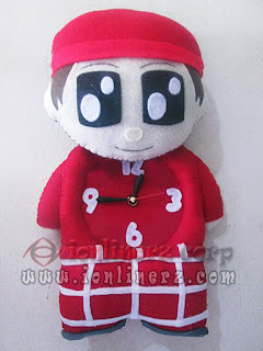 Jam Dinding Flanel Karakter Kartun Boneka Muslim Cewek / Cowok Jam Dinding Flanel Karakter Kartun Boneka Muslim Cewek / Cowok