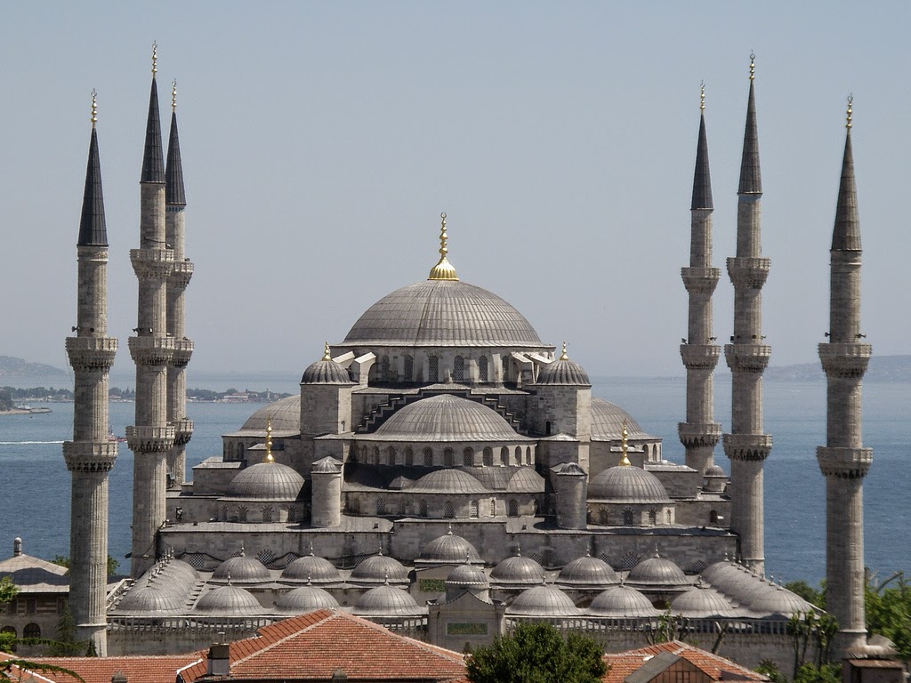 [Image: Sultan-Ahmet-Cami-Blaue-Moschee-Istanbul...834%29.jpg]