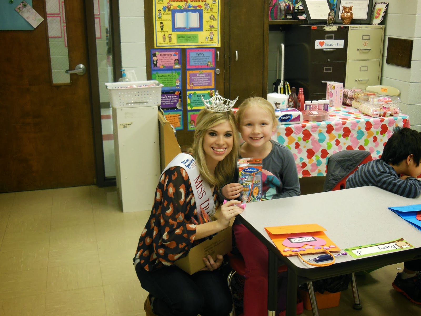 Miss Diamond Lakes Sharing Dental Care In Vilonia and Mayflower Schools