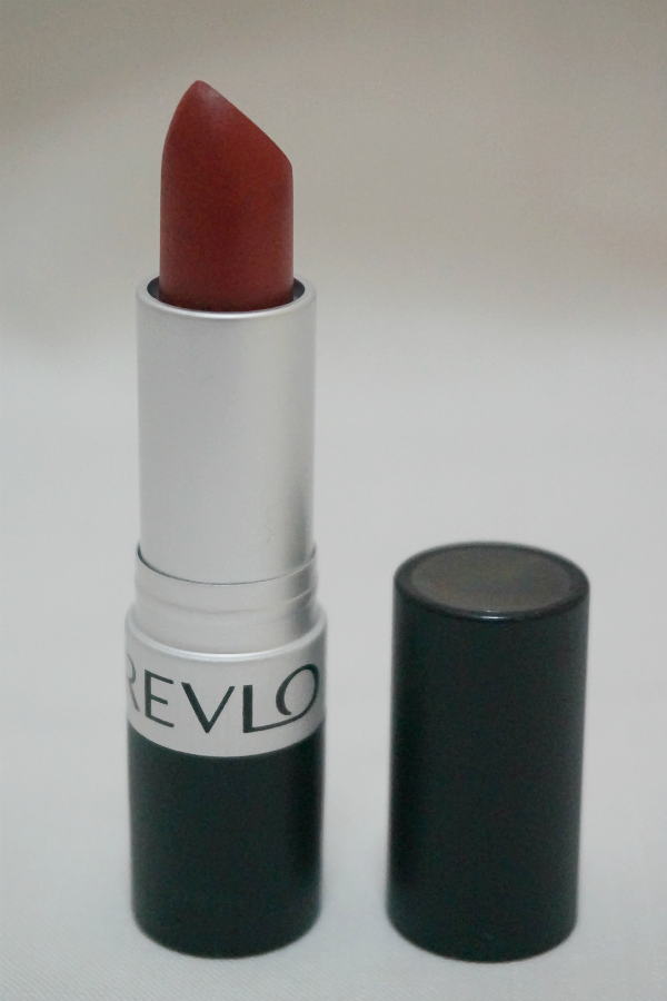 Revlon Matte Lipstick in In The Red