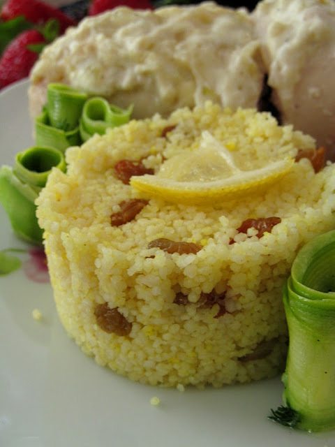 Лимонный кус-кус с изюмом