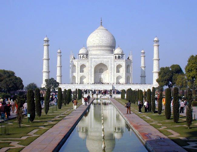 Worldzone7 Taj Mahal Is Indias Most Recognizable Landmarks