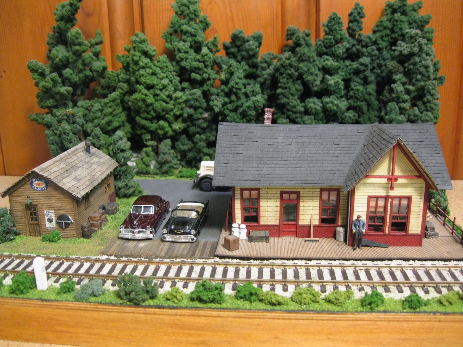 Craftsman Structures Whistlestop Junction Bar Mills