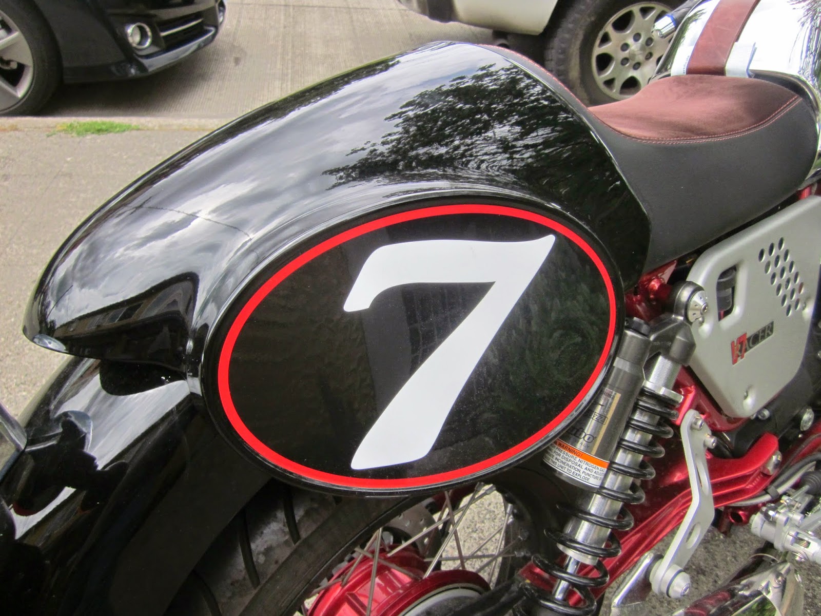 moto guzzi v7 iii seat