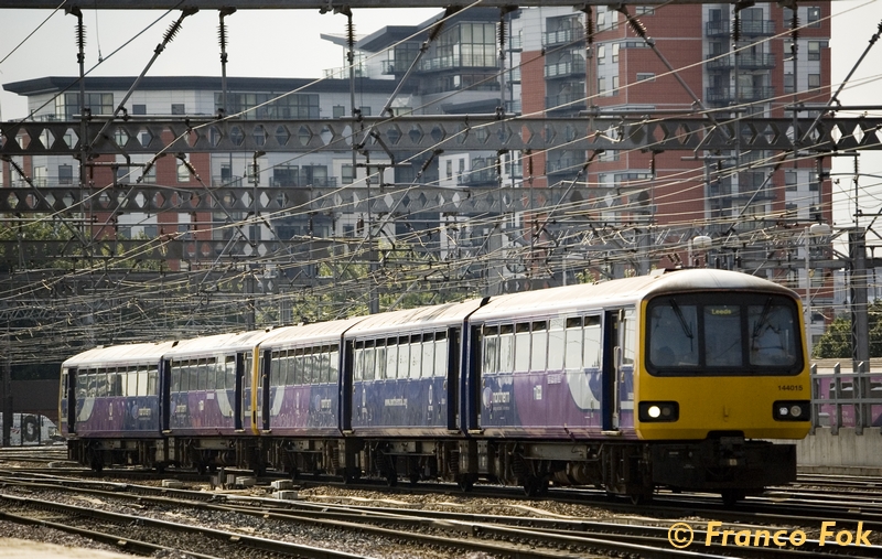 Bus & Transport - 香港與外地巴士: 既是巴士又是火車 - 英國Pacer train