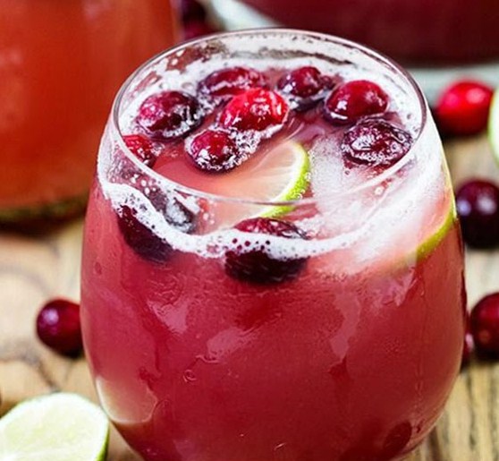 Cranberry & Pineapple Punch Cranberry & Pineapple Punch