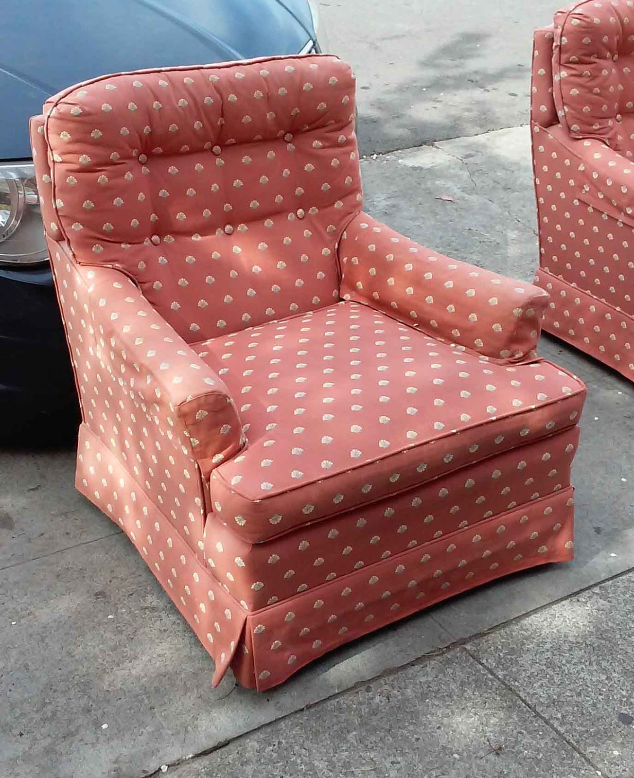 UHURU FURNITURE & COLLECTIBLES SOLD Salmon Vintage Living Room Set 2