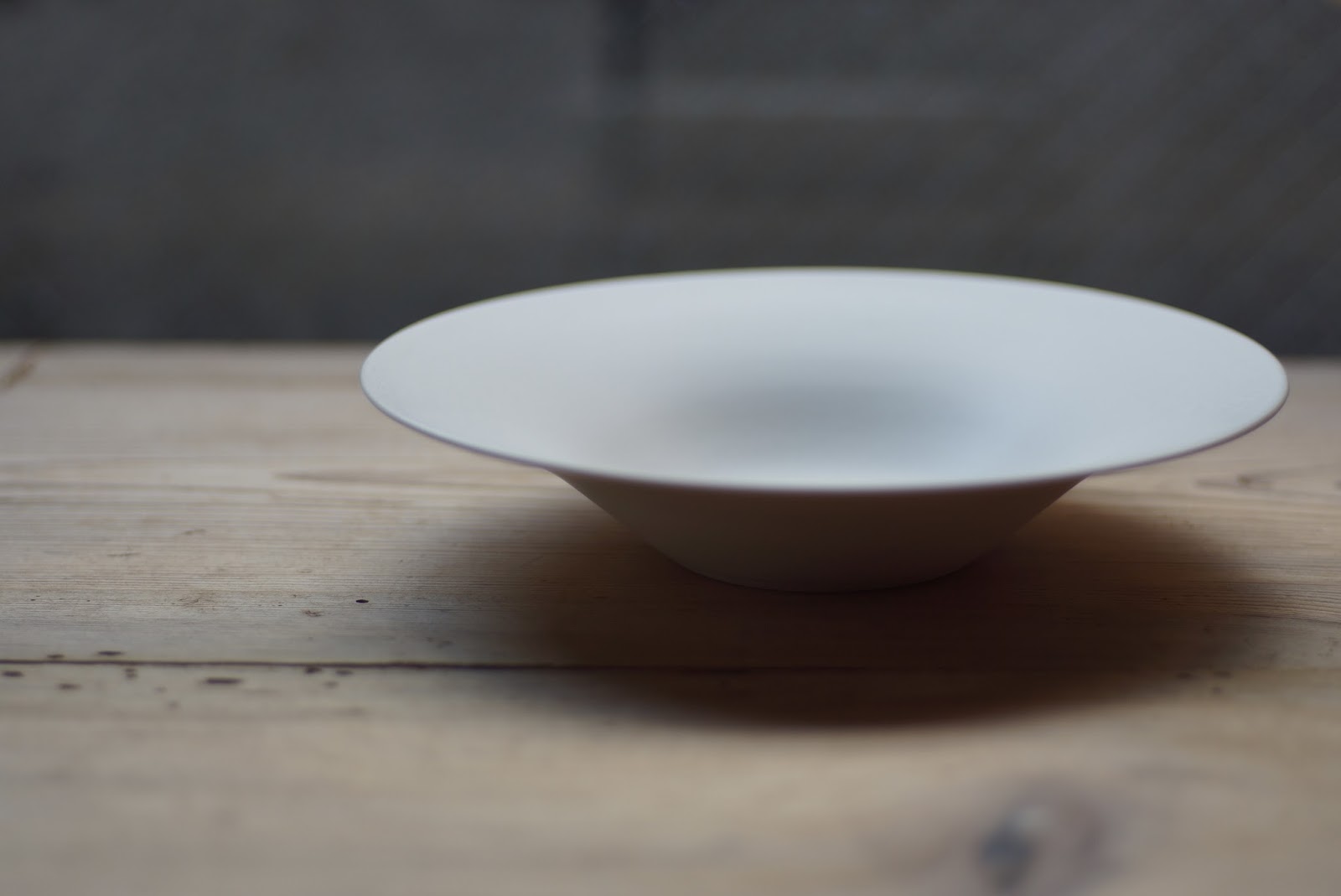 大谷哲也さんの帽子鉢 変形帽子鉢 042 | 桃居 online 展覧会